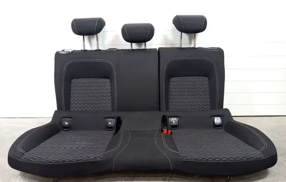 Opel Astra K Second row seats 