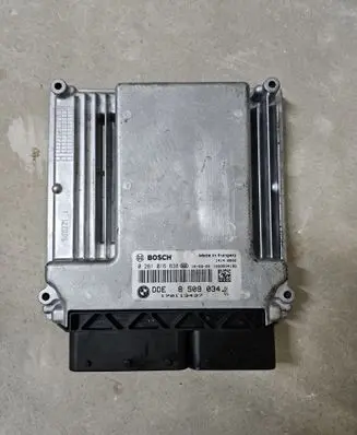 BMW 5 E60 E61 Engine control unit/module 8509034 850903401