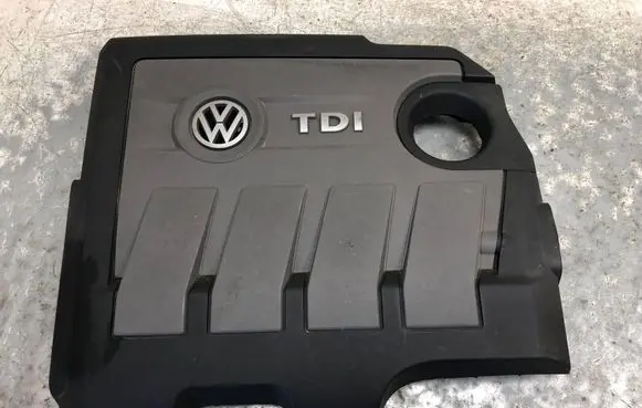 Volkswagen Polo V 6R Engine cover (trim) 03L103925ARBILI 03L103925AR