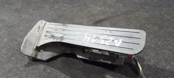 Volkswagen PASSAT B6 Accelerator throttle pedal 1k2721503m 6pv008745-00