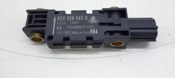Audi A4 S4 B7 8E 8H Airbag deployment crash/impact sensor 8E0959643B 01111724060