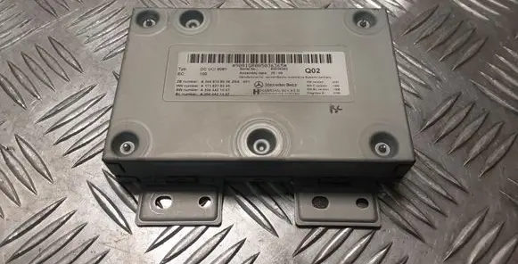 Mercedes-Benz ML W164 USB control unit A2048708026 A1718270245 A2518201915
