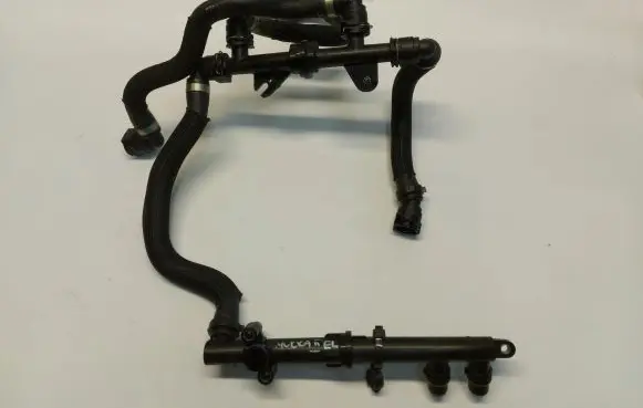 Opel Mokka B Engine coolant pipe/hose 9834745480