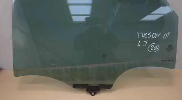 Hyundai Tucson TL Rear door window glass 43R006723 DOT24M85AS3 E000292