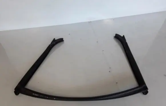 Renault Megane III Rubber seal front coupe door window 727520005