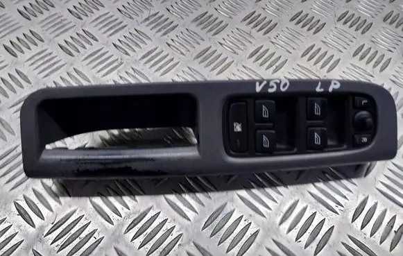 Volvo V50 Front door window switch trim 30710787