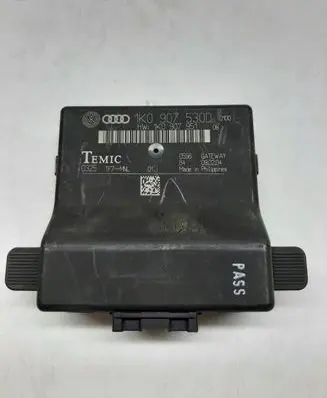 Audi A3 S3 8P Gateway control module 1K0907530D