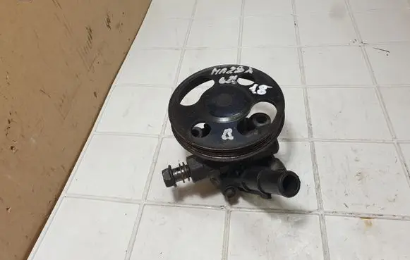Mazda 626 Power steering pump