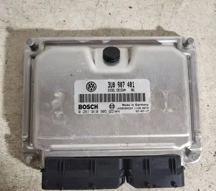 Skoda Superb B5 (3U) Engine control unit/module 3U0907401 1039S00224 0281010905