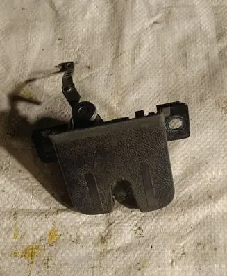 Volkswagen Touareg I Tailgate/trunk/boot lock/catch/latch 7L6827505H