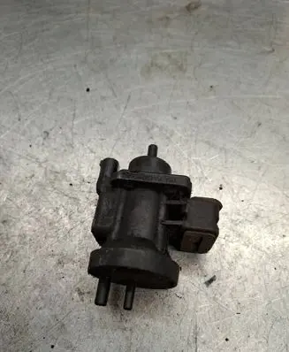 Mercedes-Benz CLK A209 C209 Turbo solenoid valve 0005450427