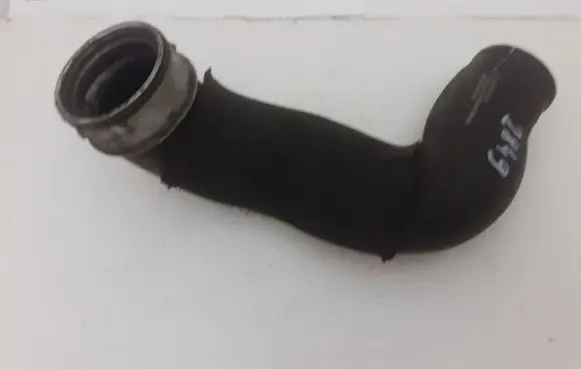 Mercedes-Benz A W169 Intercooler hose/pipe A1695280482