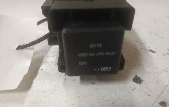 Mazda 6 Glow plug pre-heat relay V23134J59X431