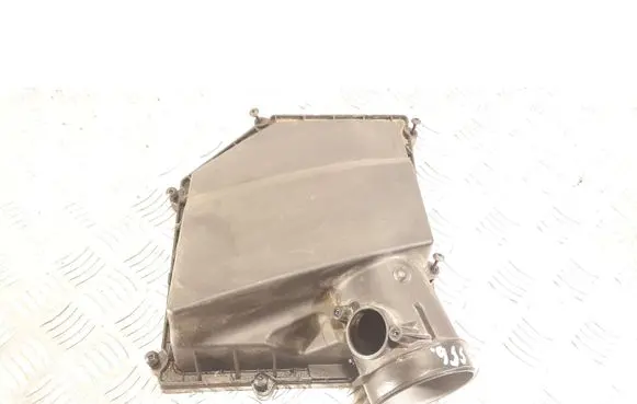 Volvo XC40 Air filter box 31474862
