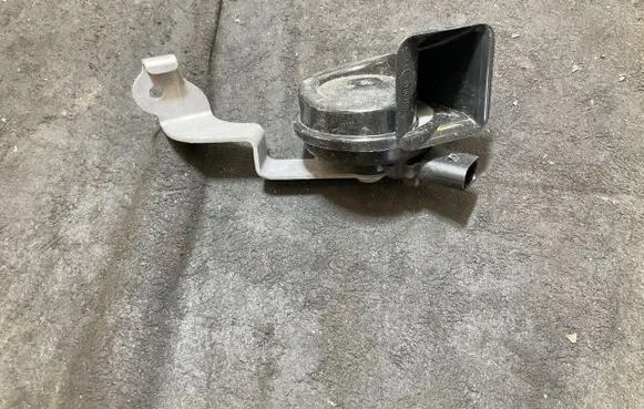 Cupra Born Horn signal 8X0951221A 10A951206 6033FB2927