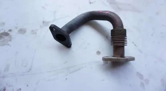 Skoda Fabia Mk2 (5J) EGR valve line/pipe/hose 03G131521R