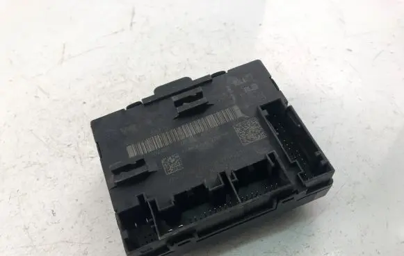 Volkswagen Golf VII Other control units/modules 5Q0959593D
