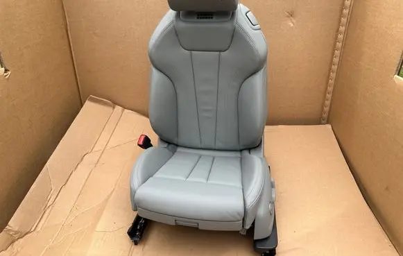 Audi A5 Front passenger seat FOTELPPA58WCAB