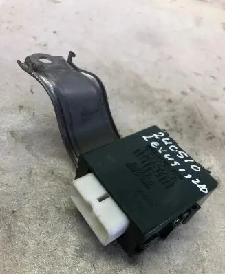 Lexus IS 220D-250-350 Door control unit/module 8597053030