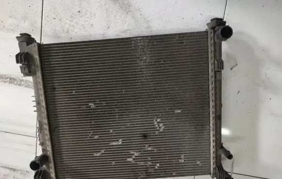 Nissan NV200 Coolant radiator