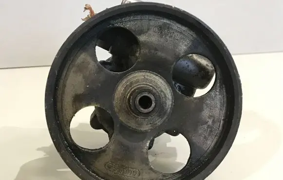 Peugeot 406 Power steering pump 9640830480 7617955505