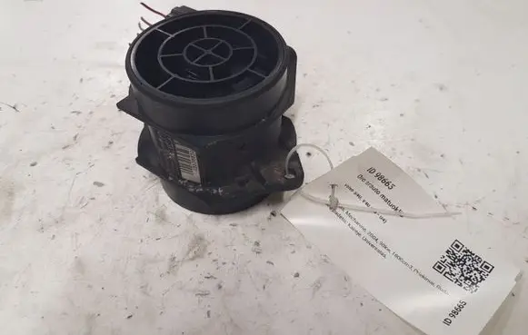 Volvo S40, V40 Mass air flow meter 30611533