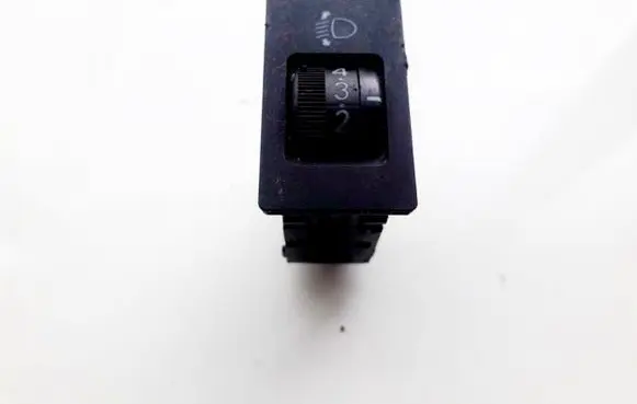 Toyota RAV 4 (XA20) Headlight level height control switch