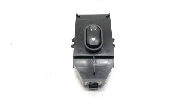Jaguar XK8 - XKR Electric window control switch LJA6382AC
