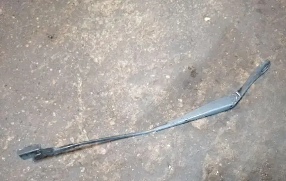 Ford Mondeo MK IV Front wiper blade arm 7S7117526AE