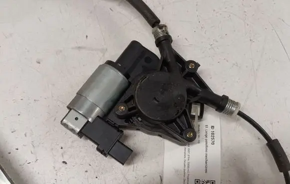 Mazda 5 Rear door window regulator with motor