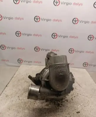 Toyota Corolla Verso AR10 Turbo 172010R010 061206 33324