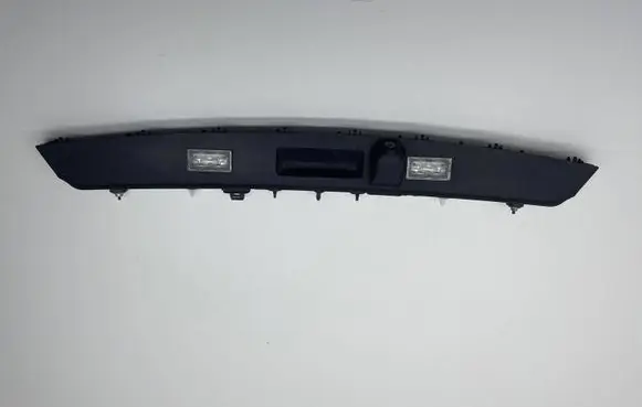 BMW 7 G11 G12 Trunk door license plate light bar 7357105 2521157A 252154G