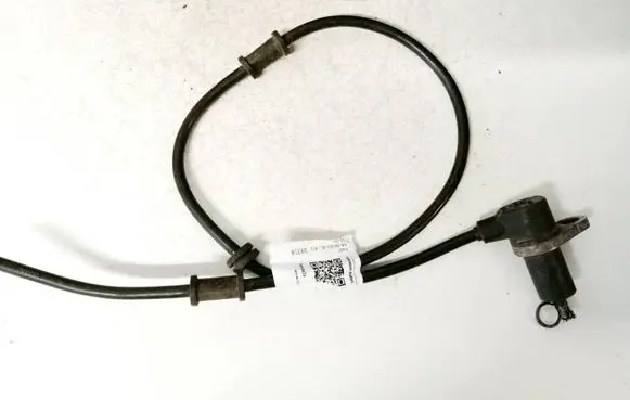 Nissan Primera ABS brake wheel speed sensor 0265006237