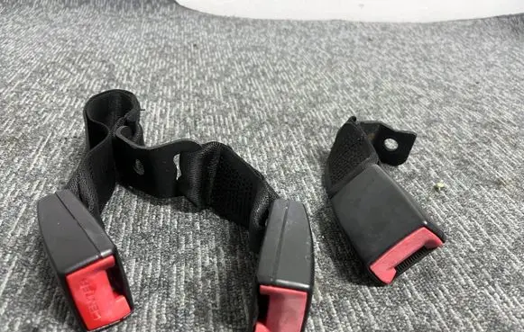 BMW 1 E81 E87 Seat belt trim 