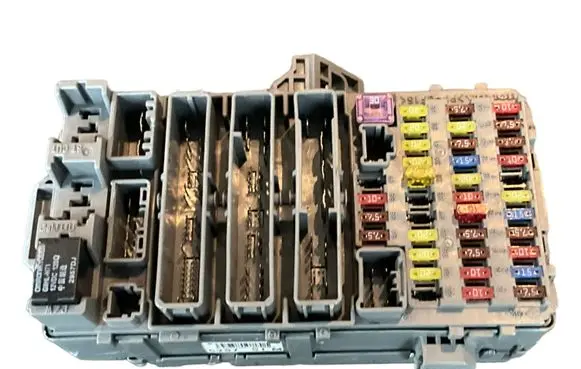 Honda CR-V Fuse module 52575LM SWAE611