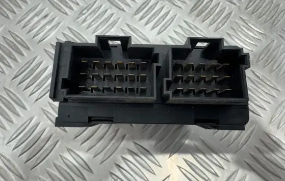Mercedes-Benz Sprinter W906 Door central lock control unit/module ZGS004 A0004461019 410215010001