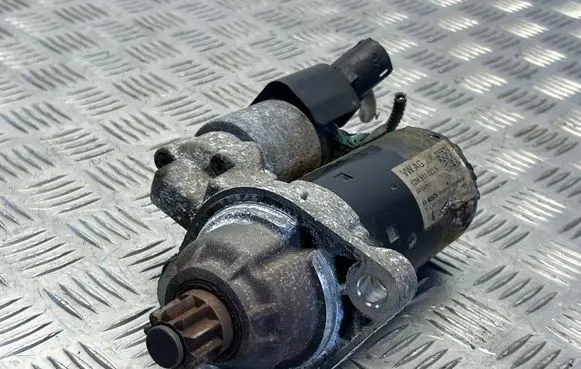 Volkswagen PASSAT B7 Starter motor 02M911023S 04122012 0001122402