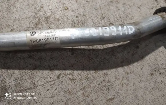 Volkswagen Touareg II Engine coolant pipe/hose 7P0819911D