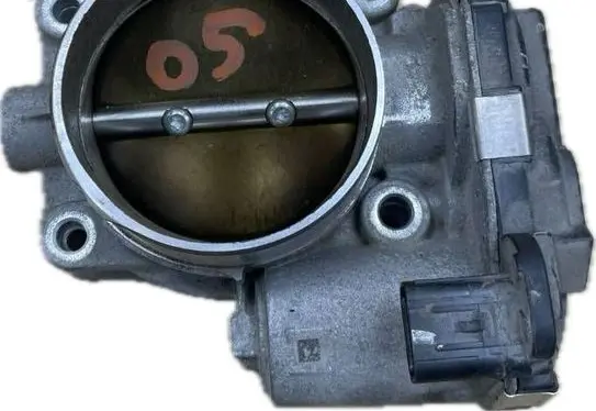 Buick Enclave II Throttle body valve 12670981AA