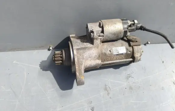 Skoda Octavia Mk3 (5E) Starter motor 02E911024D