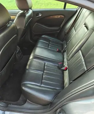 Jaguar S-Type Rear seat 