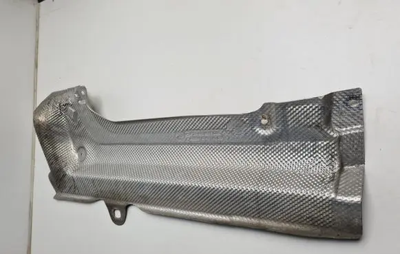 Mercedes-Benz C W204 Exhaust heat shield A2046826571