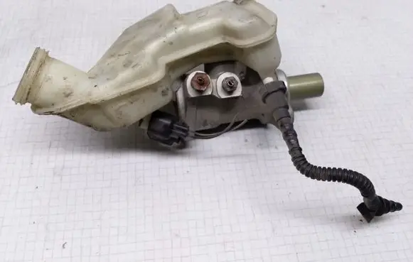 Ford Fiesta Master brake cylinder