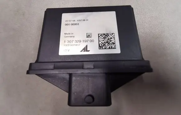 Volvo V50 Xenon control unit/module 130732919700 00100003