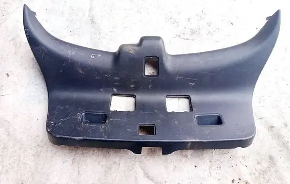 Toyota Avensis T250 Other trunk/boot trim element 6775005060