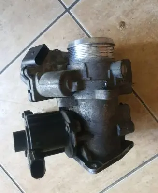 Volkswagen Transporter - Caravelle T5 EGR valve D50207000 076128063A