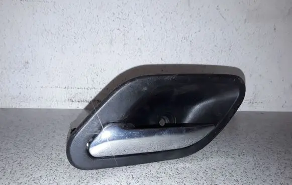 BMW 5 E39 Front door interior handle 7032925