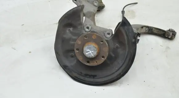 Volkswagen PASSAT CC Rear wheel hub