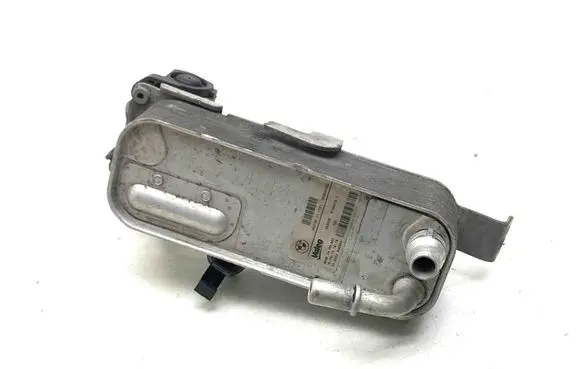 BMW 4 F32 F33 Engine oil radiator 760055303 MM112G6