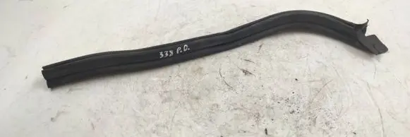BMW 3 E46 Engine compartment rubber 